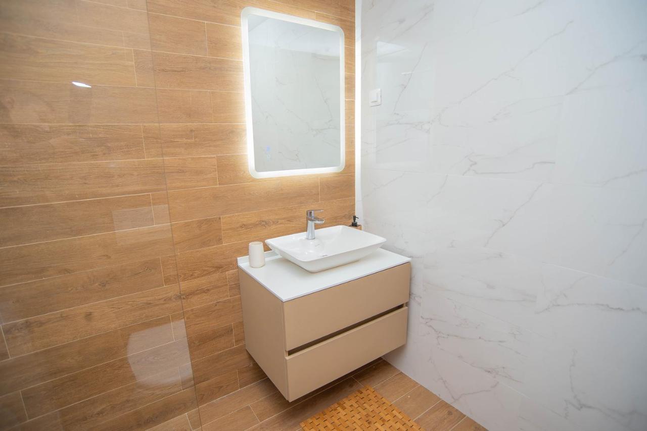 Stylish Two Bedroom Apartment At Ljubovic-Hill Park Podgorica Exteriér fotografie