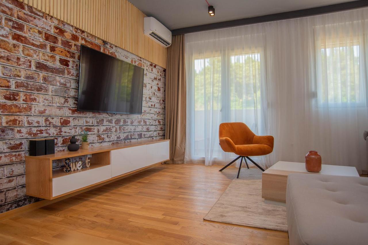 Stylish Two Bedroom Apartment At Ljubovic-Hill Park Podgorica Exteriér fotografie